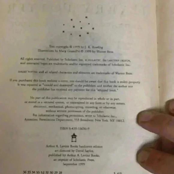 Harry Potter and the Prisoner of Azkaban  Book - Picture 4 of 5